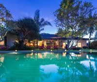 Villa Paloma, Villa at Night