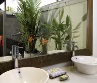 Villa Noa, Master Bathroom