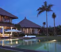 Villa Shalimar, Pool at Night